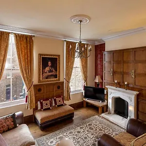 https://crookback-house.yorkshirehotels.net