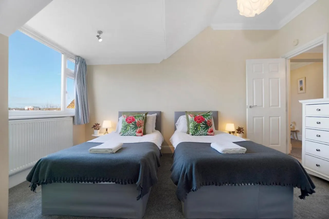 Brunswick Fab Pad - By My Getaways Apartment Brighton United Kingdom